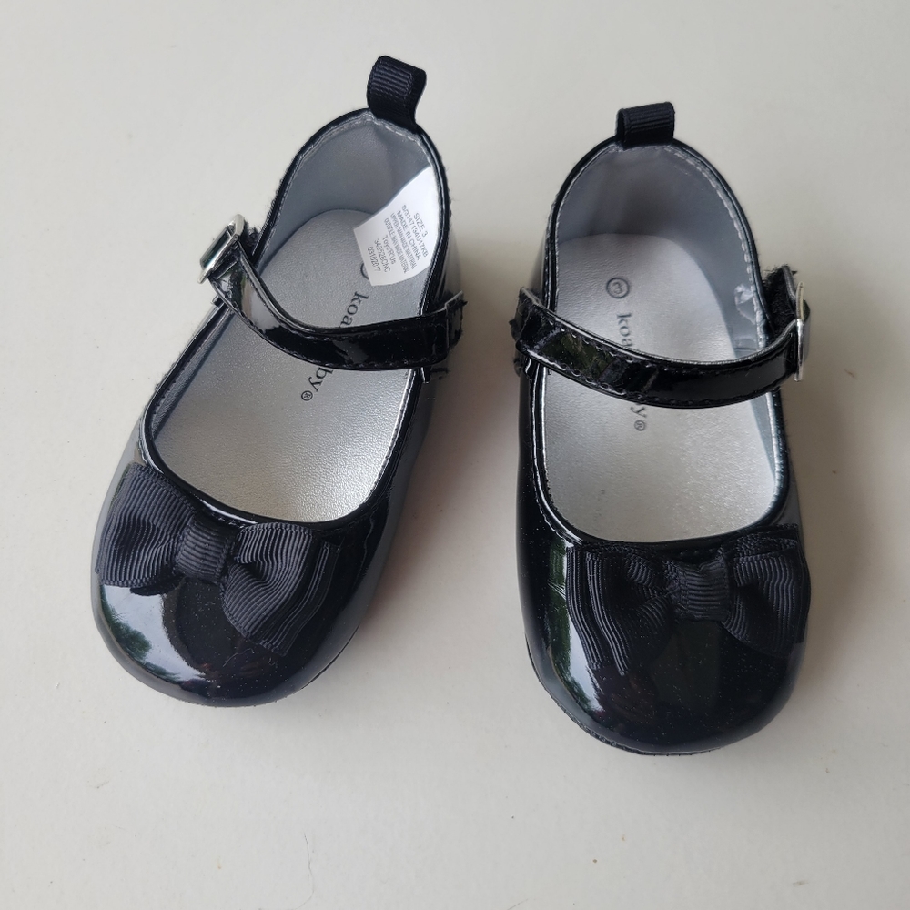 Black Mary Jane dress shoes